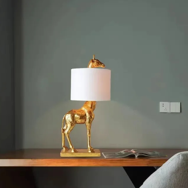 Resin Art On Floor - Lampa Stołowa Żyrafa z Żywicy, Produkcja