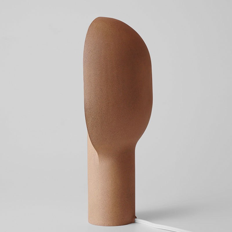Nordycka minimalistyczna lampa – Resin Art On Floor recenzja i cena